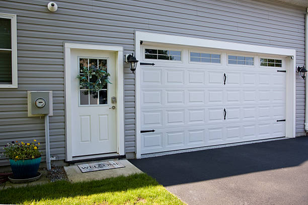 24/7 Emergency Garage Door Panel Replacement experts in Gloversville, NY